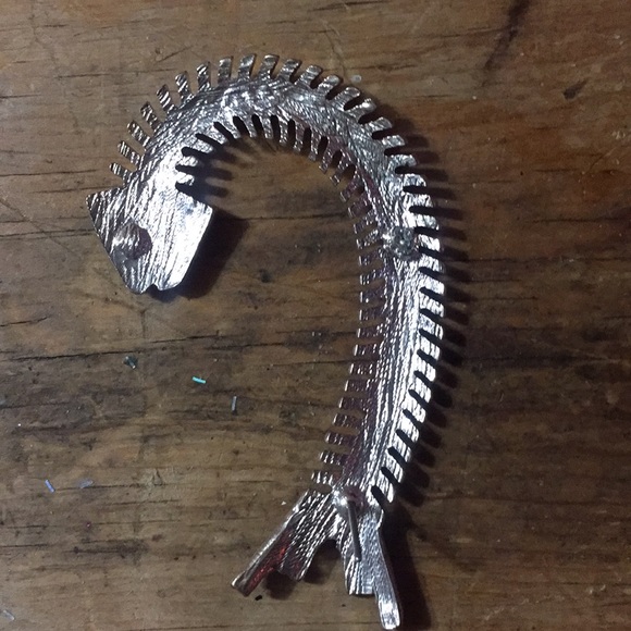 Earring - Picture 2 of 3